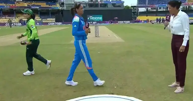 ভারত-পাকিস্তান ‘হ্যান্ডশেক ইস্যু’ দেখা মিললো নারী ক্রিকেটেও